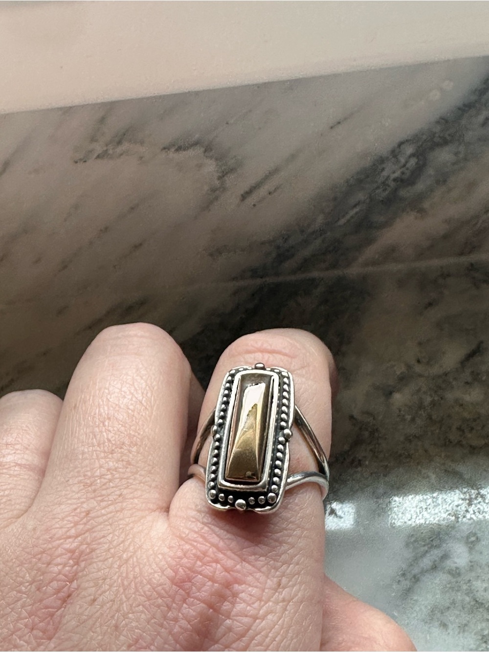 James Avery Retired Heirloom Cabachon Ring